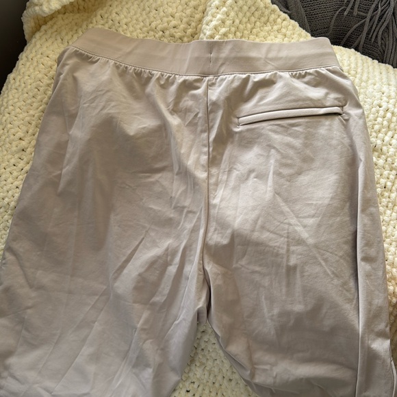 UNIQLO AIRism Jogger Pants - Picture 3 of 8